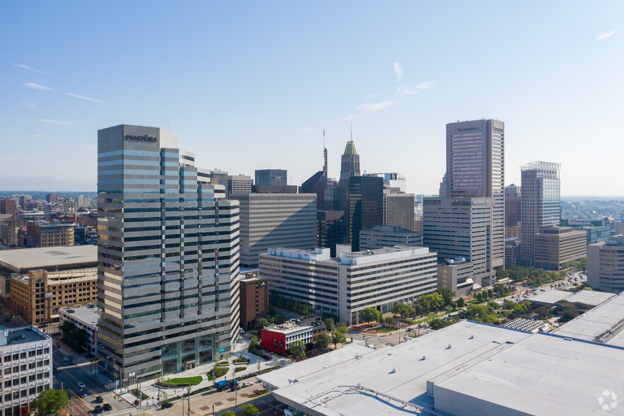 250 W Pratt St, Baltimore, MD à louer - Photo du bâtiment - Image 1 de 10