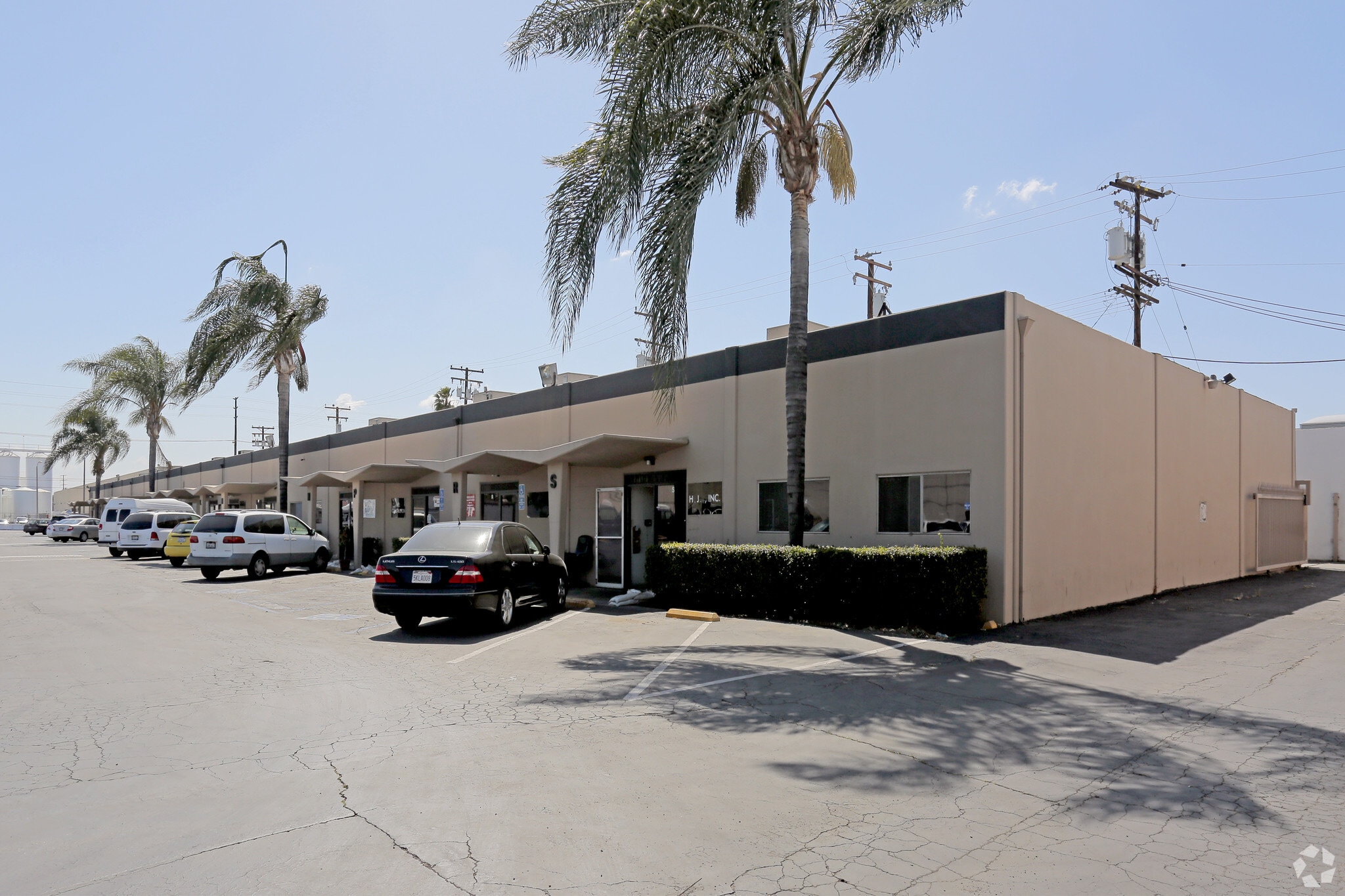 15421 Carmenita Rd, Santa Fe Springs, CA for lease Primary Photo- Image 1 of 6