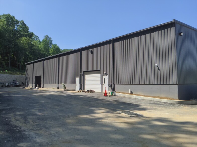 400 Three Tun Rd, Malvern, PA for lease - Building Photo - Image 3 of 6