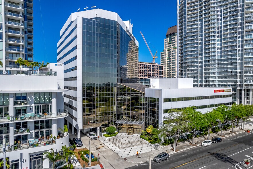 100 2nd Ave S, Saint Petersburg, FL à louer - Aérien - Image 2 de 30