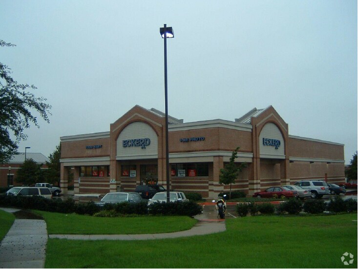 7835 N MacArthur Blvd, Irving, TX à louer - Photo du bâtiment - Image 2 de 11