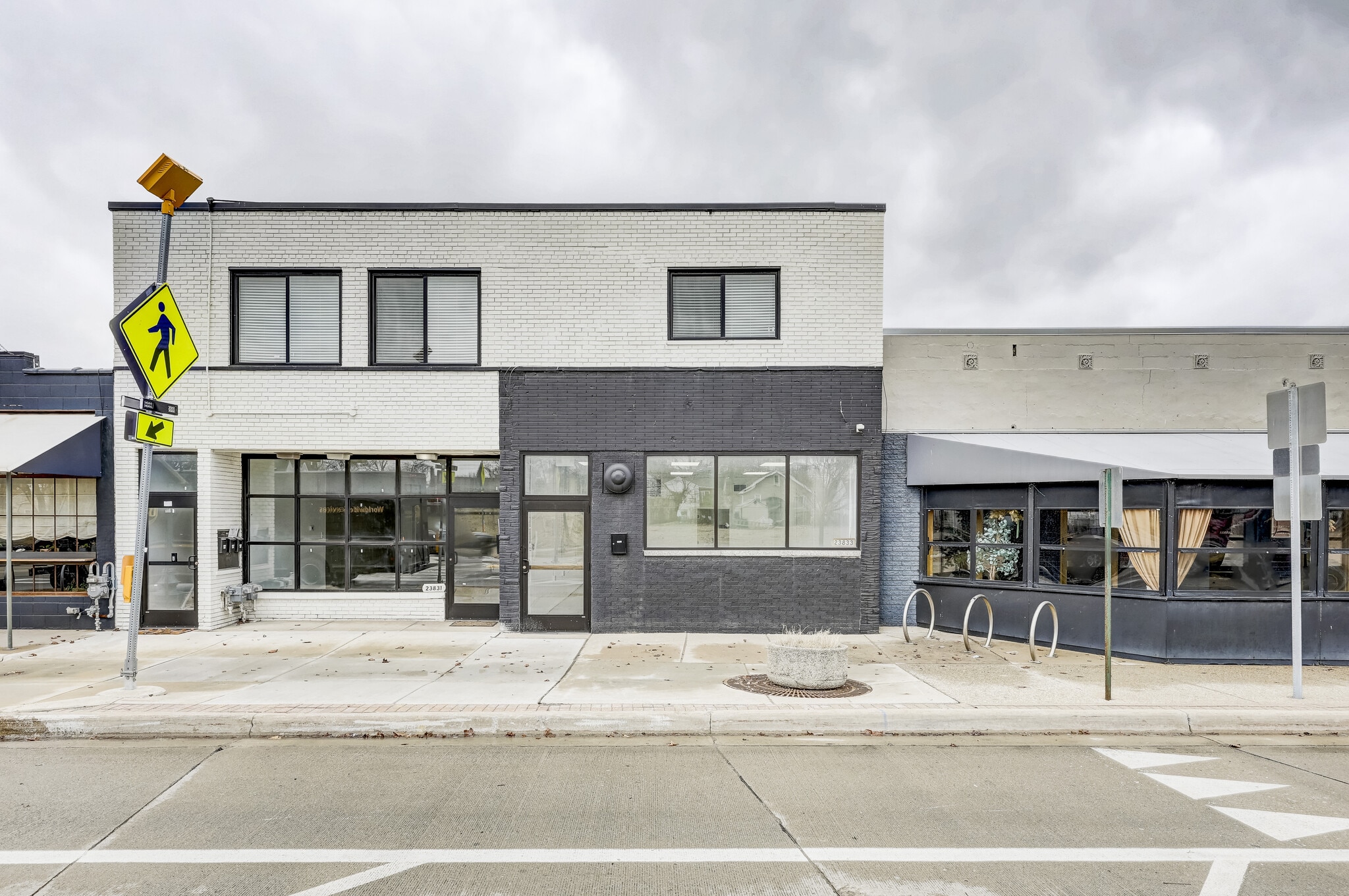 23831-23833 John R Rd, Hazel Park, MI à louer Photo intérieure- Image 1 de 30