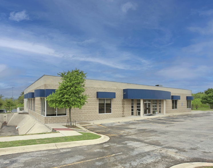 8134 Exchange Dr, Austin, TX for lease - Building Photo - Image 1 of 23