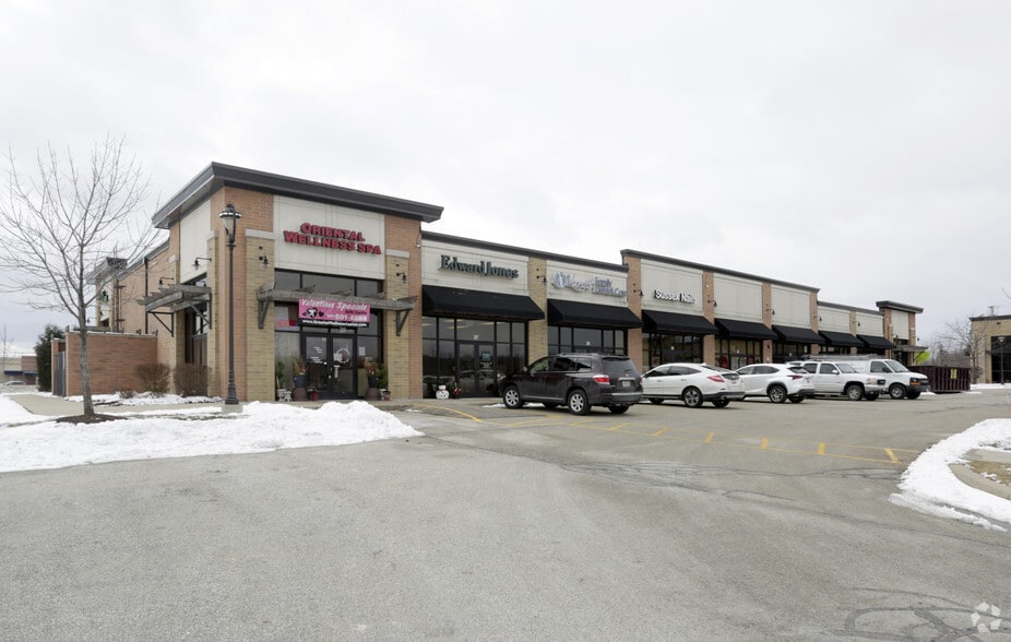 W249N5245 Executive Dr, Sussex, WI for sale - Building Photo - Image 3 of 6