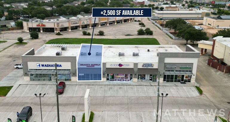 7016 Fry Rd, Cypress, TX à louer - Photo du bâtiment - Image 1 de 3