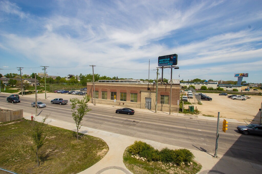 125 Higgins Ave, Winnipeg, MB à vendre Photo principale- Image 1 de 1