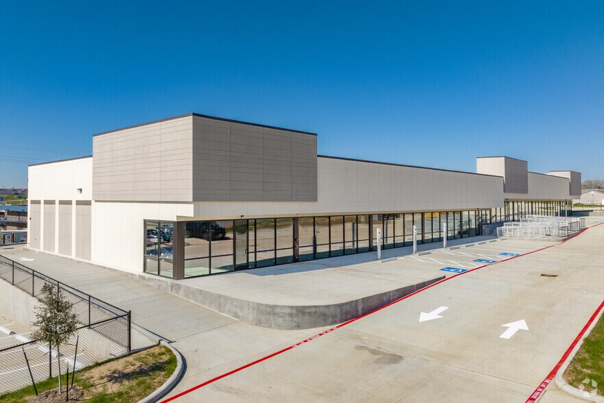2600 Becker Dr, Brenham, TX à louer - Photo du bâtiment - Image 1 de 12