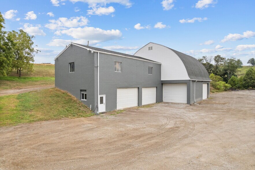 797 Carlton Dr, Bentleyville, PA à louer - Photo du bâtiment - Image 3 de 28