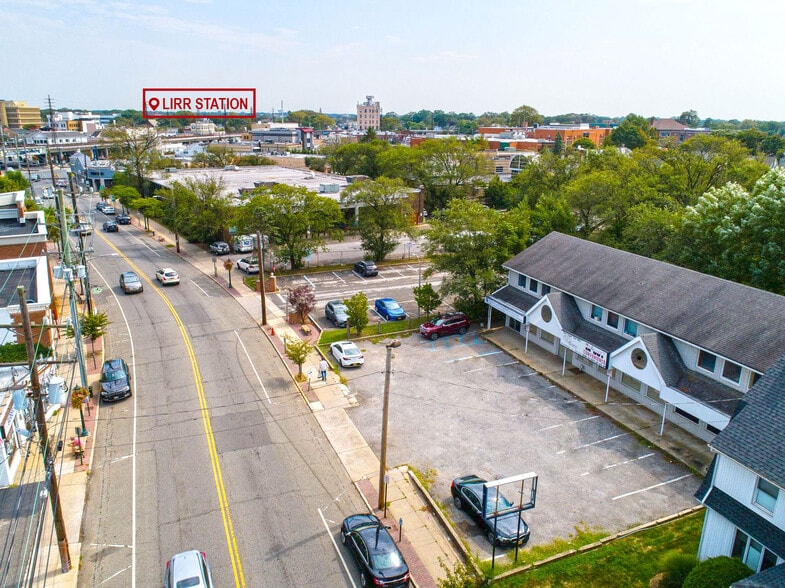 118 Broadway, Lynbrook, NY for lease - Building Photo - Image 2 of 6