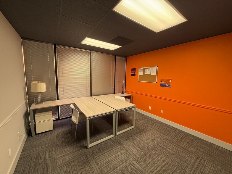 3050 Amwiler Rd, Peachtree Corners, GA à louer - Photo du bâtiment - Image 3 de 11