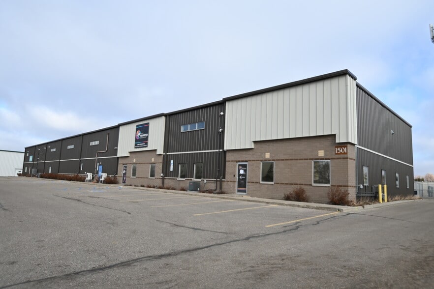 1501 21st Ave N, Fargo, ND for lease - Primary Photo - Image 1 of 20