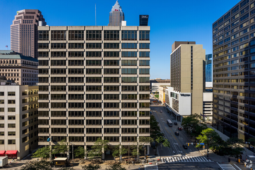 1360 E 9th St, Cleveland, OH à louer - Photo du bâtiment - Image 1 de 18