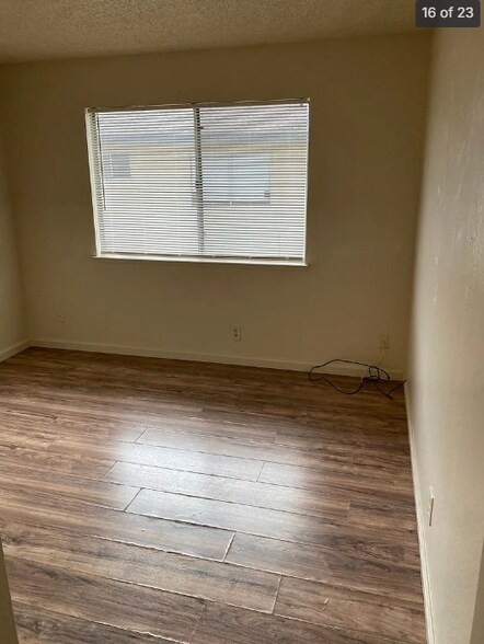 4411 Greenholme Dr, Sacramento, CA à vendre - Photo du bâtiment - Image 2 de 13
