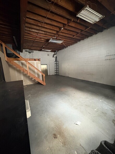 319 W Sunrise Hwy, Freeport, NY à louer - Photo du bâtiment - Image 3 de 7