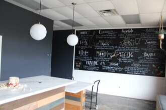 2700 N University Ave, Lafayette, LA à louer Photo intérieure- Image 2 de 9