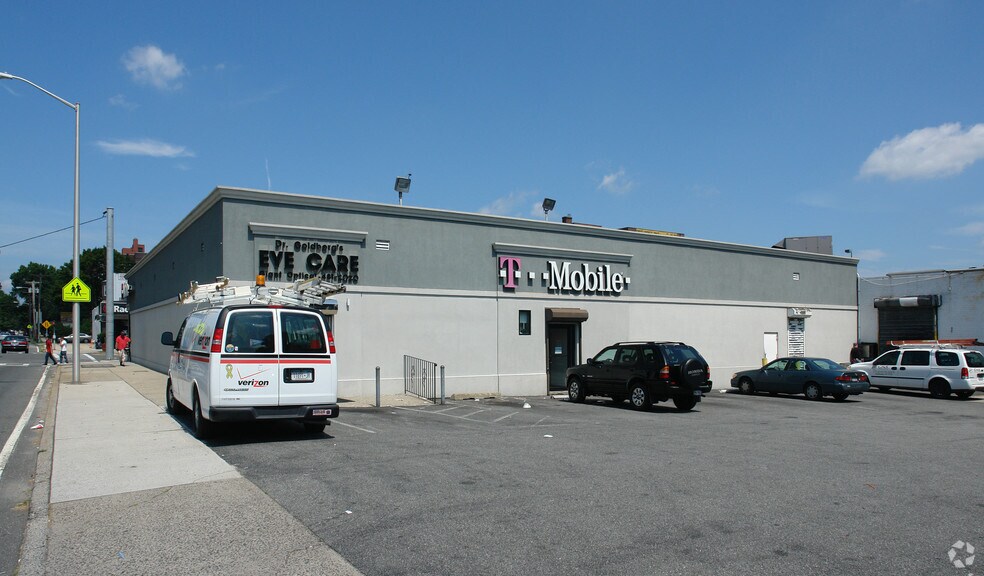 112 Fulton Ave, Hempstead, NY à louer - Photo du bâtiment - Image 3 de 11