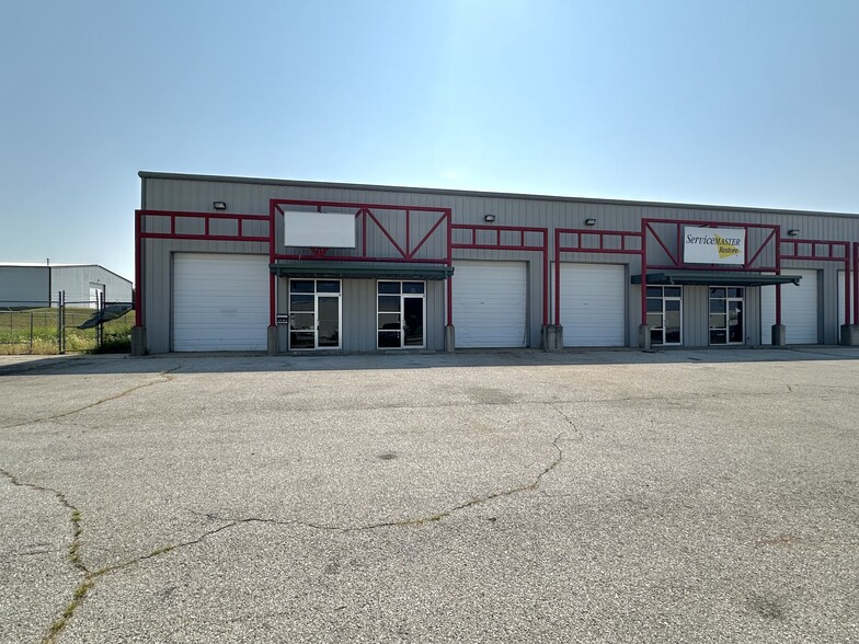 3501 Red Iron Dr, Webb City, MO for lease - Building Photo - Image 2 of 9