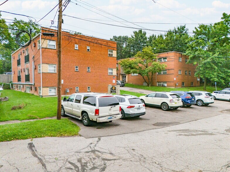 3340-3348 Stathem Ave, Cincinnati, OH for sale - Building Photo - Image 3 of 59