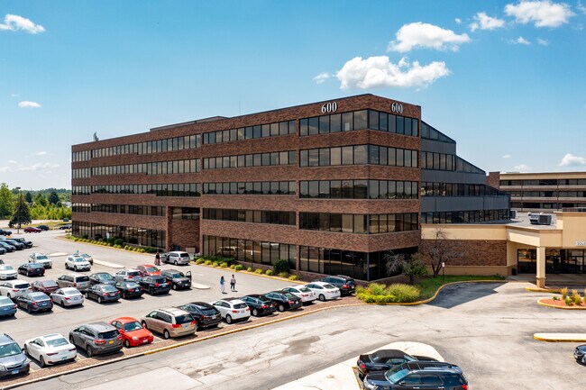 More details for 600 Town Center Rd, Matteson, IL - Office for Lease