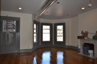 85 Newbury St, Boston, MA for lease Interior Photo- Image 2 of 6