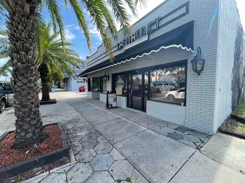 553 9th St N, Saint Petersburg, FL à louer - Photo du bâtiment - Image 2 de 9