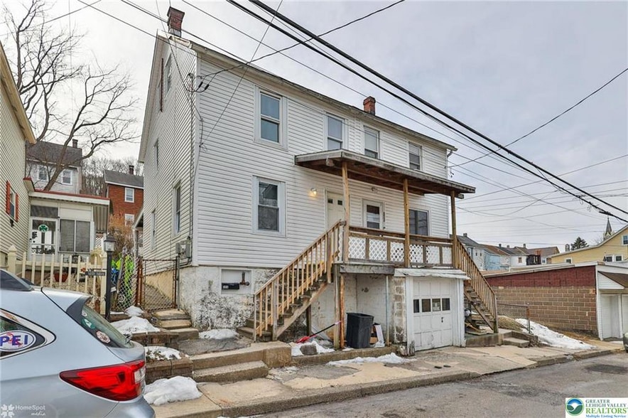 304 E Kline Ave, Lansford, PA à vendre - Photo principale - Image 1 de 67