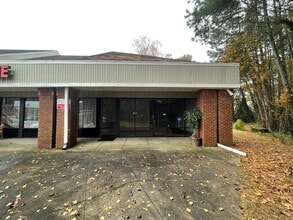 6548 Highway 92, Acworth, GA à louer Photo intérieure- Image 1 de 9