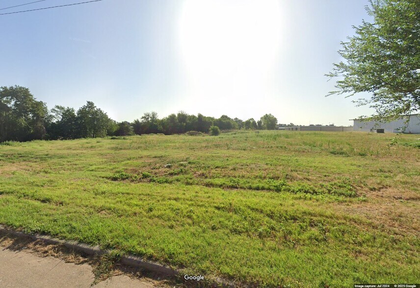 2450 Wilburn ave, Bethany, OK à vendre - Photo du bâtiment - Image 2 de 2