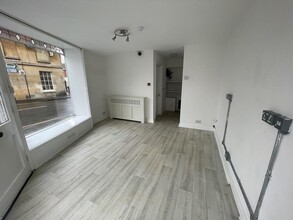 54 High St, Warminster for lease Interior Photo- Image 2 of 2