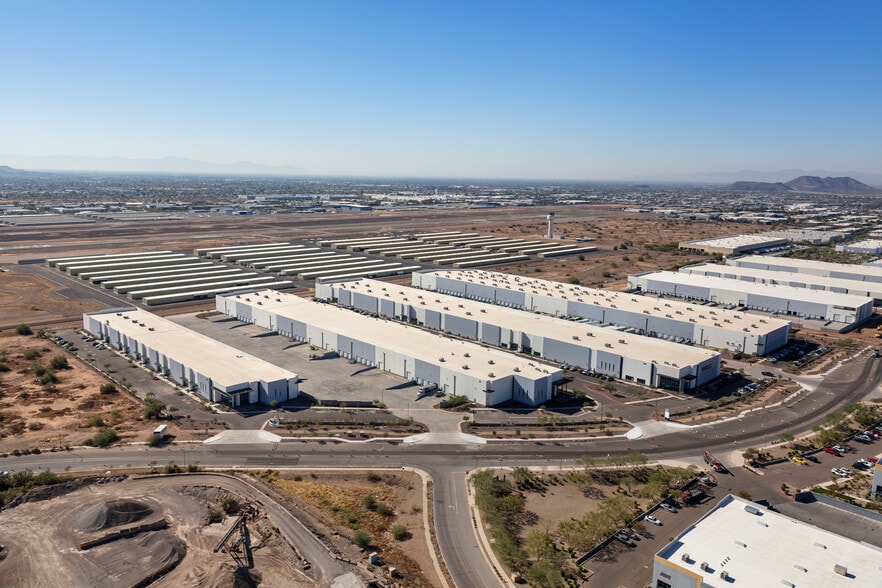 275 W Pinnacle Peak Rd, Phoenix, AZ à louer - Photo du bâtiment - Image 3 de 9