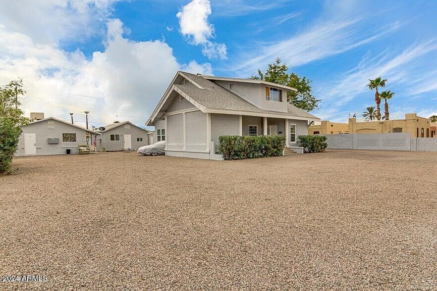 2021 W Washington St, Phoenix, AZ à vendre - Photo du bâtiment - Image 3 de 23