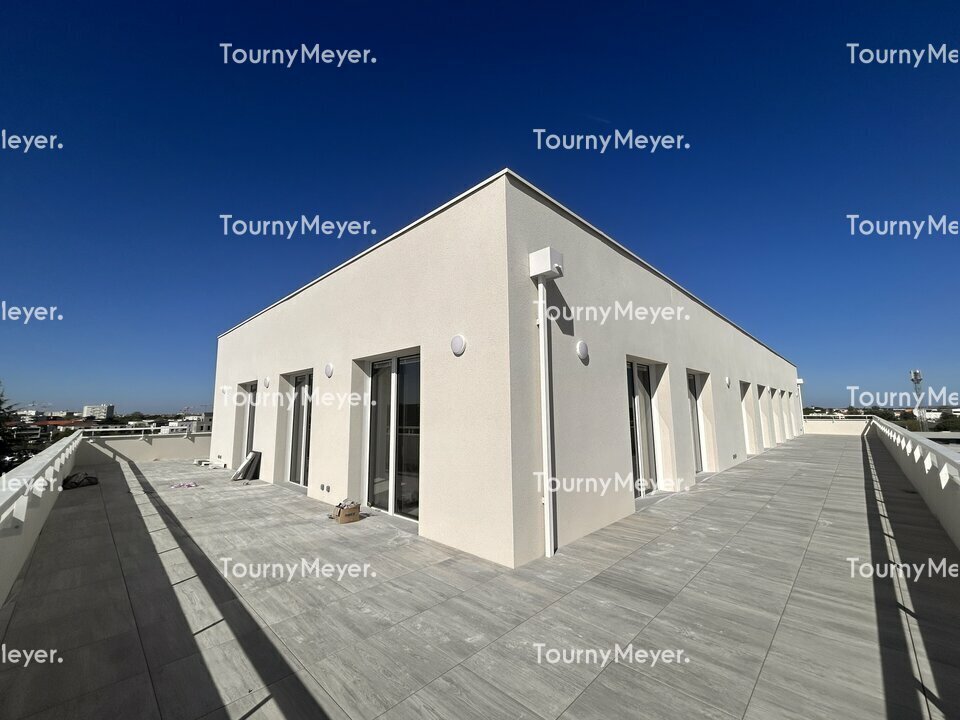 99 Bis Rue Edmond Rostand, Toulouse for sale Building Photo- Image 1 of 6