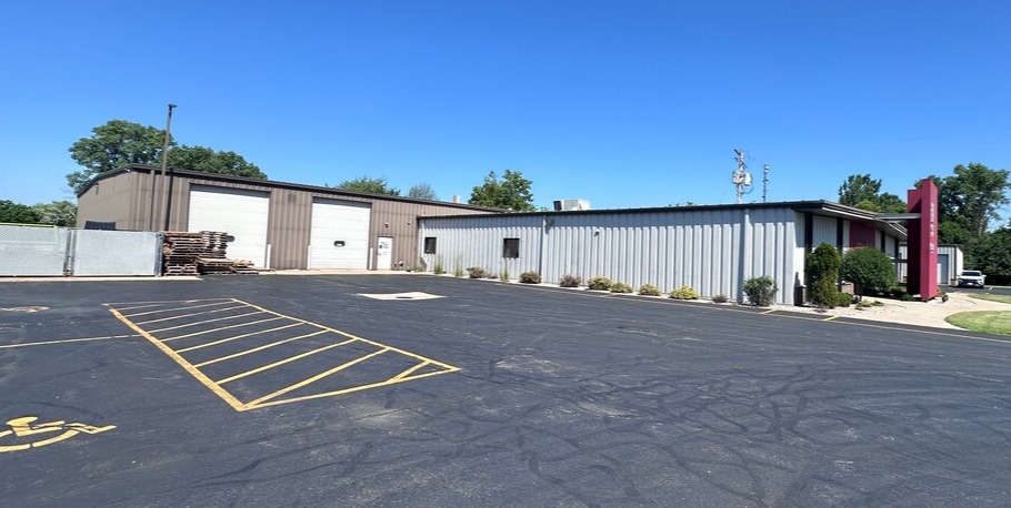 909 S Perkins St, Appleton, WI for sale - Building Photo - Image 2 of 14