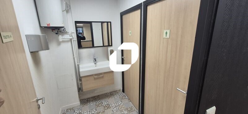 Office in Beaumont-sur-Oise for lease - Interior Photo - Image 3 of 6