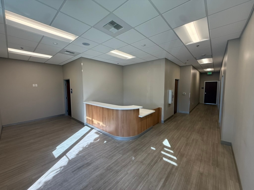 9291 Laguna Springs Dr, Elk Grove, CA à louer Photo intérieure- Image 1 de 5