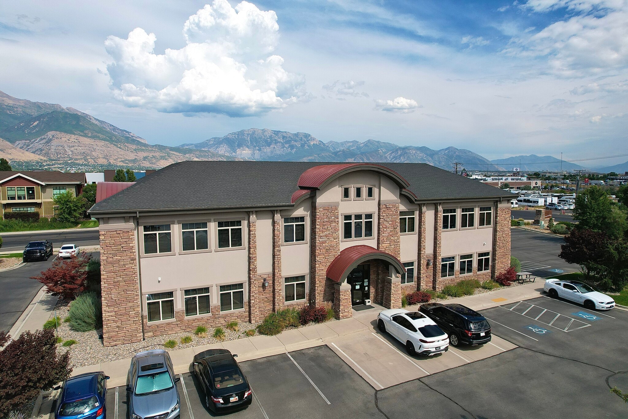 852 E 1050 S, American Fork, UT à louer Photo du bâtiment- Image 1 de 9