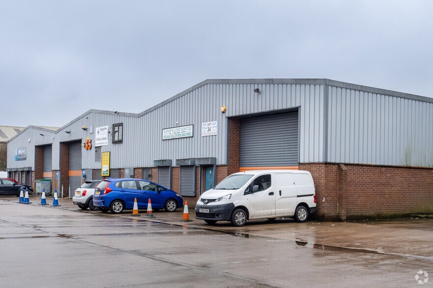 Union St, Bilston for lease - Primary Photo - Image 1 of 2
