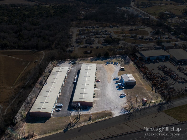 221 W Interstate 20, Weatherford, TX for lease - Building Photo - Image 2 of 16