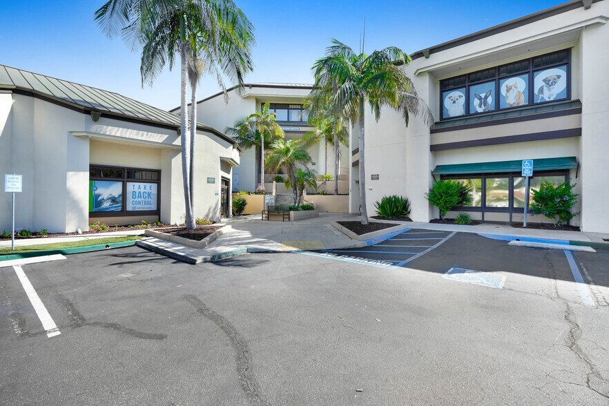 285 N El Camino Real, Encinitas, CA à louer - Photo du bâtiment - Image 2 de 3