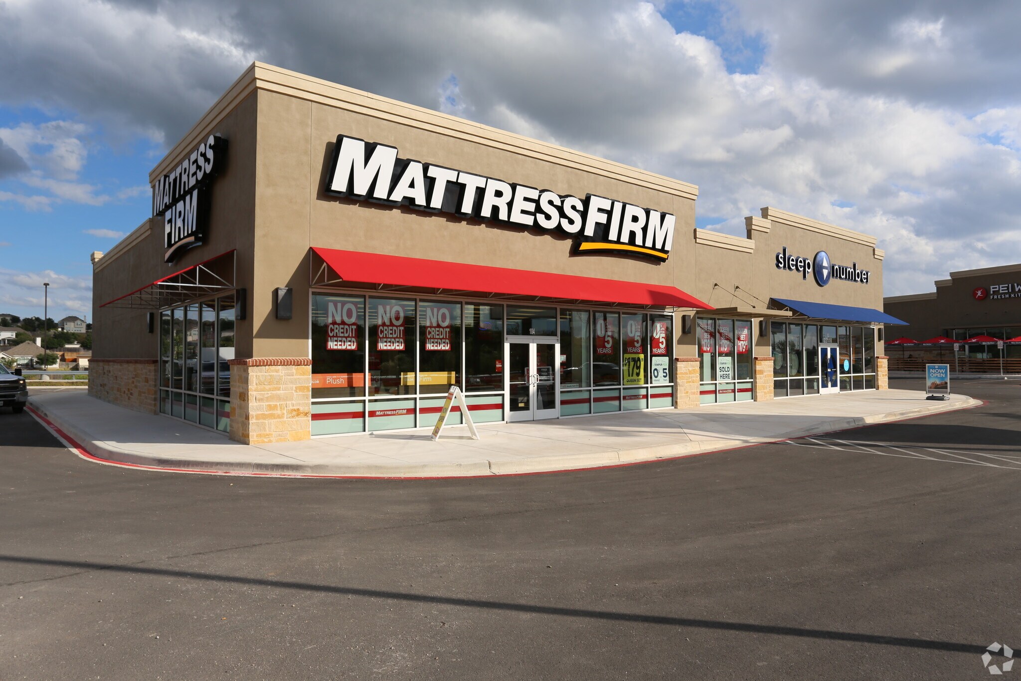 22118 U.S. Hwy 281 S, San Antonio, TX for sale Primary Photo- Image 1 of 4