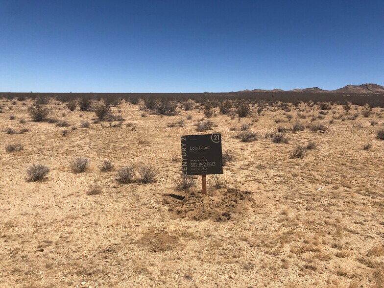 0 Kenwood APN 0461-161-40 Rd, Adelanto, CA for sale - Building Photo - Image 2 of 9