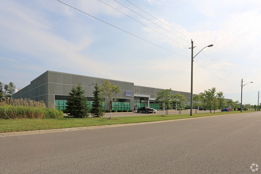 282 King St, Barrie, ON à louer - Photo du bâtiment - Image 2 de 4
