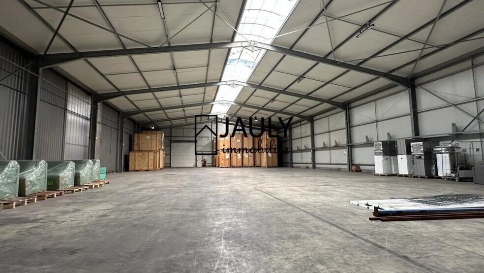 Industriel dans Mareuil-lès-Meaux à louer - Photo du bâtiment - Image 2 de 19