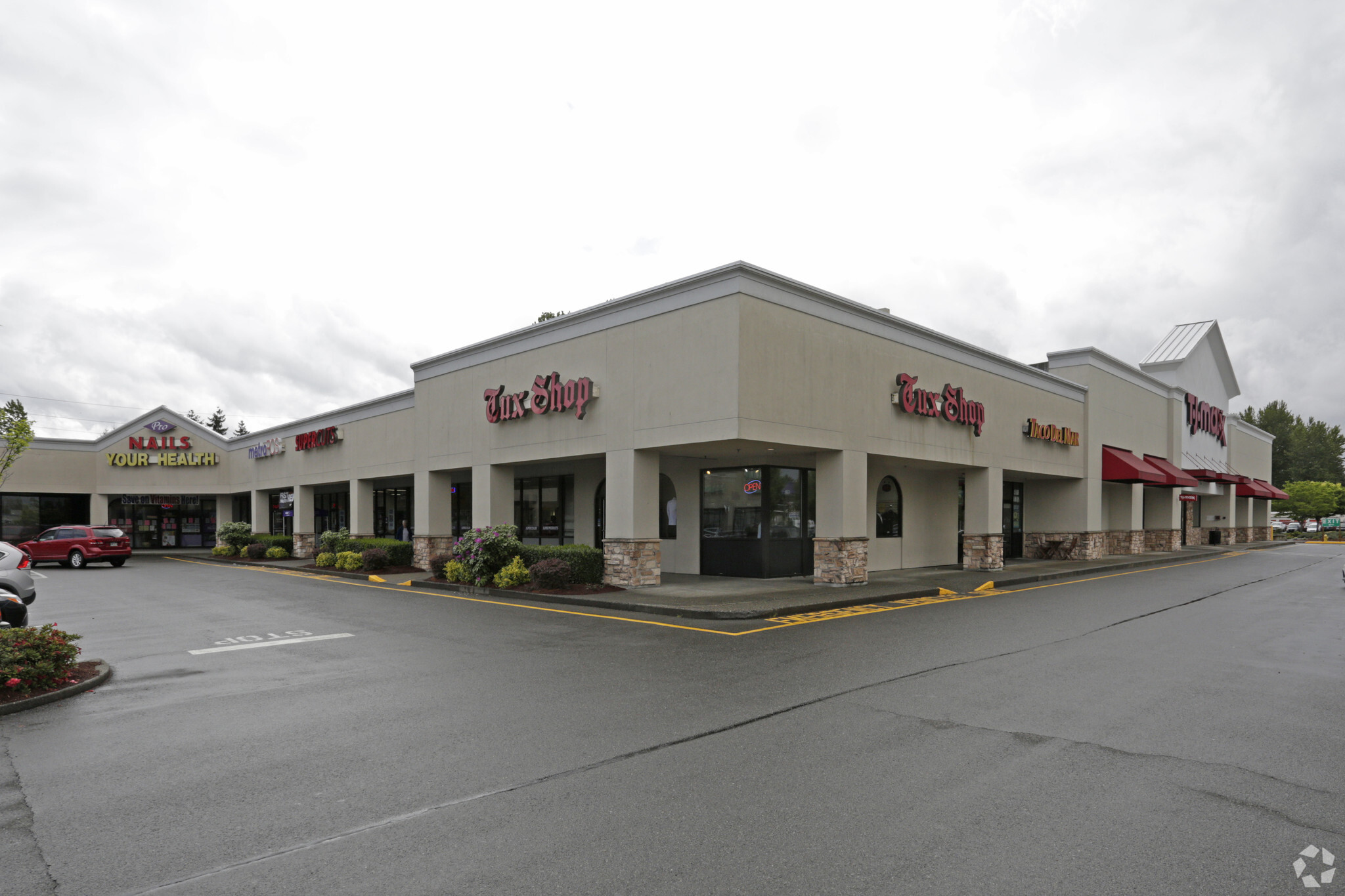 3707-3829 S Meridian, Puyallup, WA for lease Primary Photo- Image 1 of 10