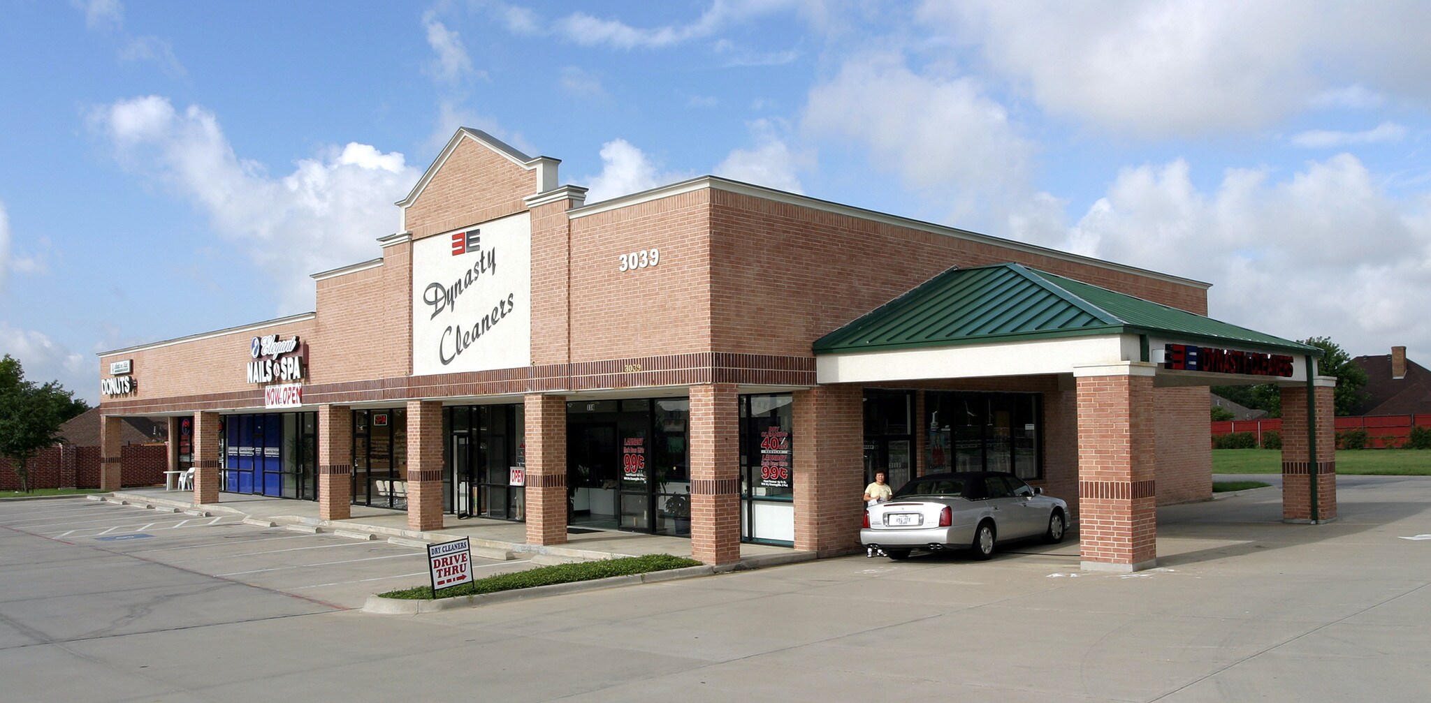 3039 Old Denton Rd, Carrollton, TX for lease Primary Photo- Image 1 of 4