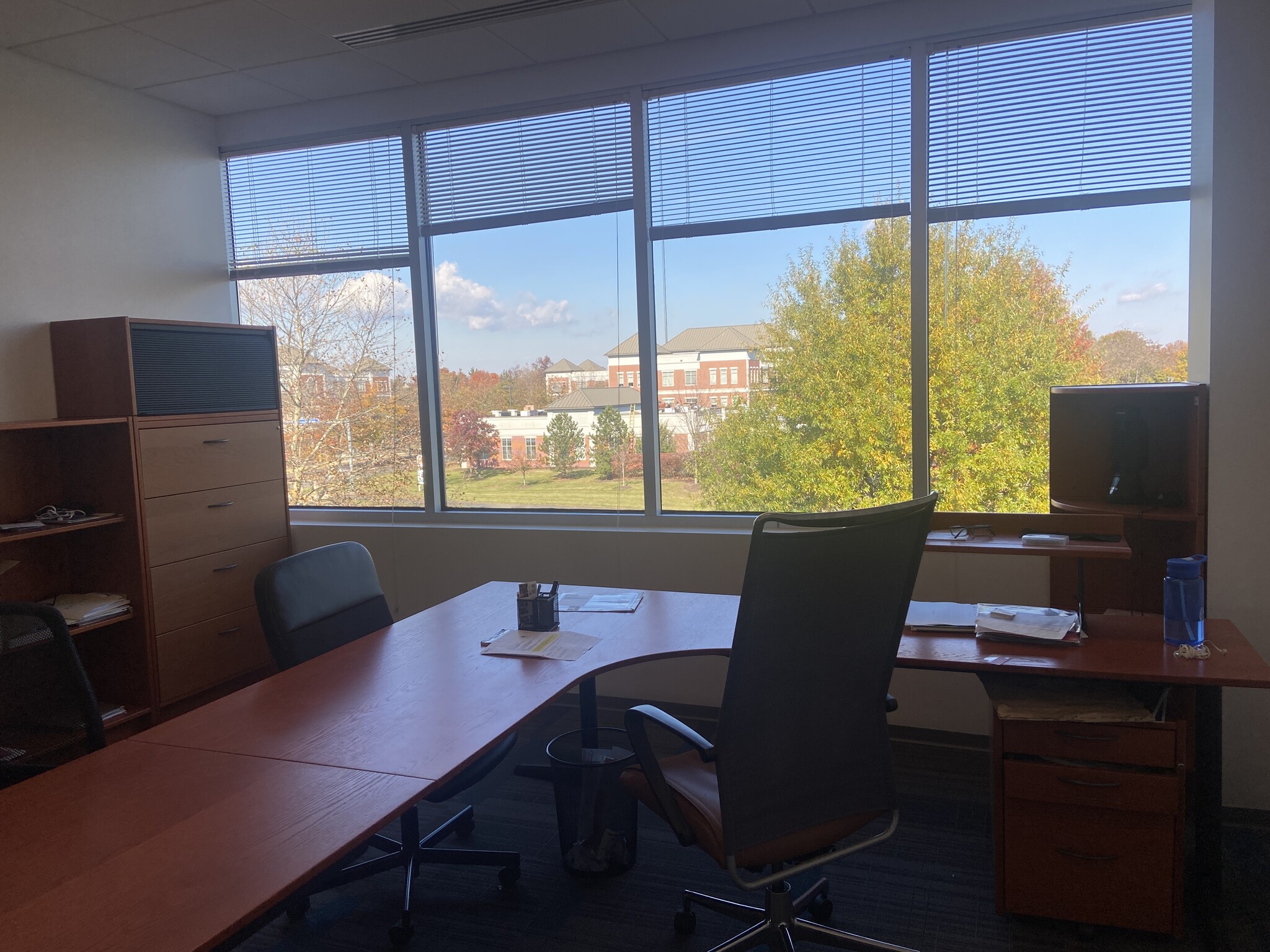 19490 Sandridge Way, Lansdowne, VA for lease Interior Photo- Image 1 of 13