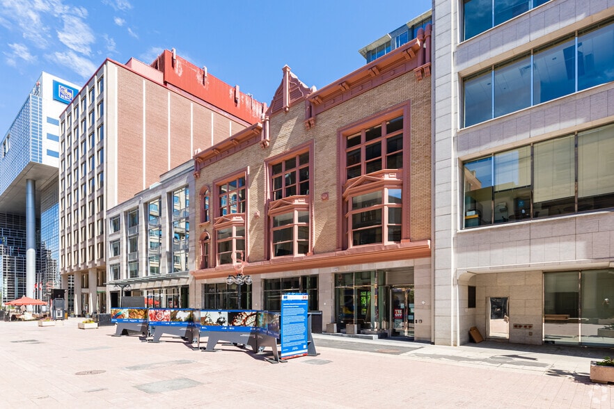101 Queen Street & 108-116 Sparks Street portfolio of 3 properties for sale on LoopNet.ca - Primary Photo - Image 2 of 3