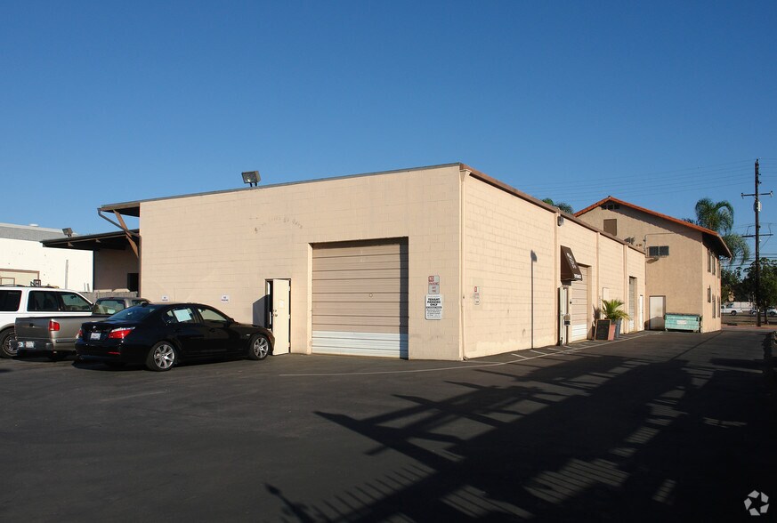 1255-1259 Callens Rd, Ventura, CA à louer - Photo du bâtiment - Image 2 de 5