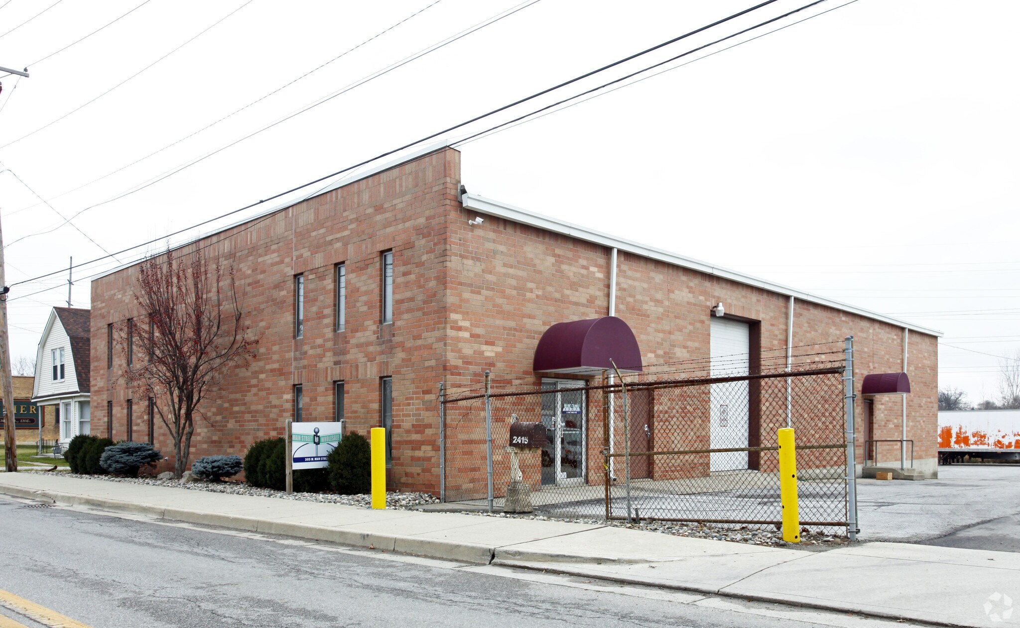 2415 W Main St, Fort Wayne, IN à louer Photo principale- Image 1 de 7