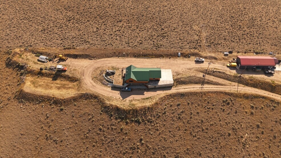 2900 Pioneer Mountains Scenic By-Way Way, Polaris, MT for sale - Building Photo - Image 1 of 11